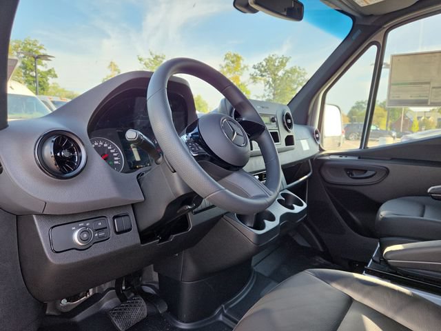 New 2026 Mercedes-Benz Sprinter 2500 image 24