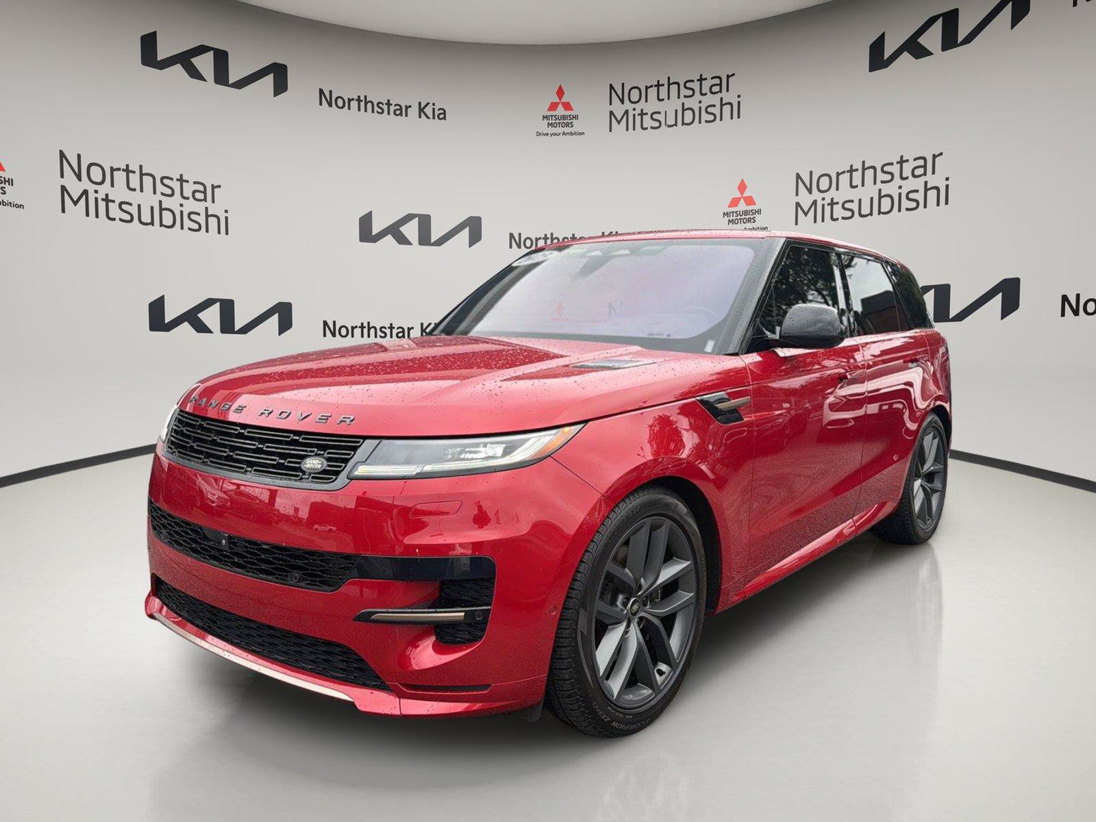 Used 2023 Land Rover Range Rover Sport SE Dynamic AWD/4WD image 1