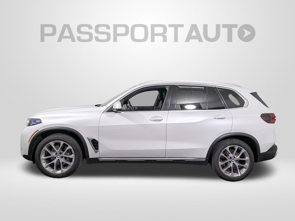 Certified 2024 BMW X5 xDrive40i w/ Premium Package AWD/4WD image 2