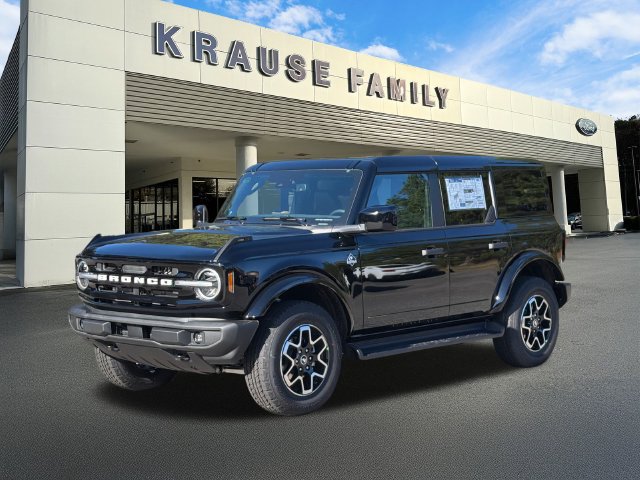 New 2026 Ford Bronco Outer Banks AWD/4WD image 3