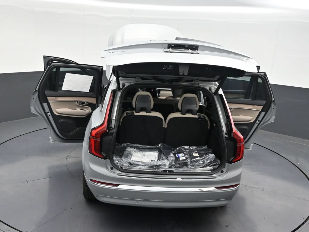 New 2026 Volvo XC90 T8 Plus w/ Protection Package Premier AWD/4WD image 33
