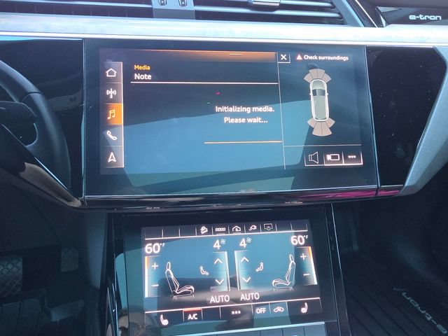 Used 2022 Audi e-tron Premium w/ Towing Package AWD/4WD image 59