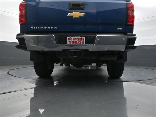 Used 2016 Chevrolet Silverado 2500 LTZ w/ LTZ Plus Package image 32