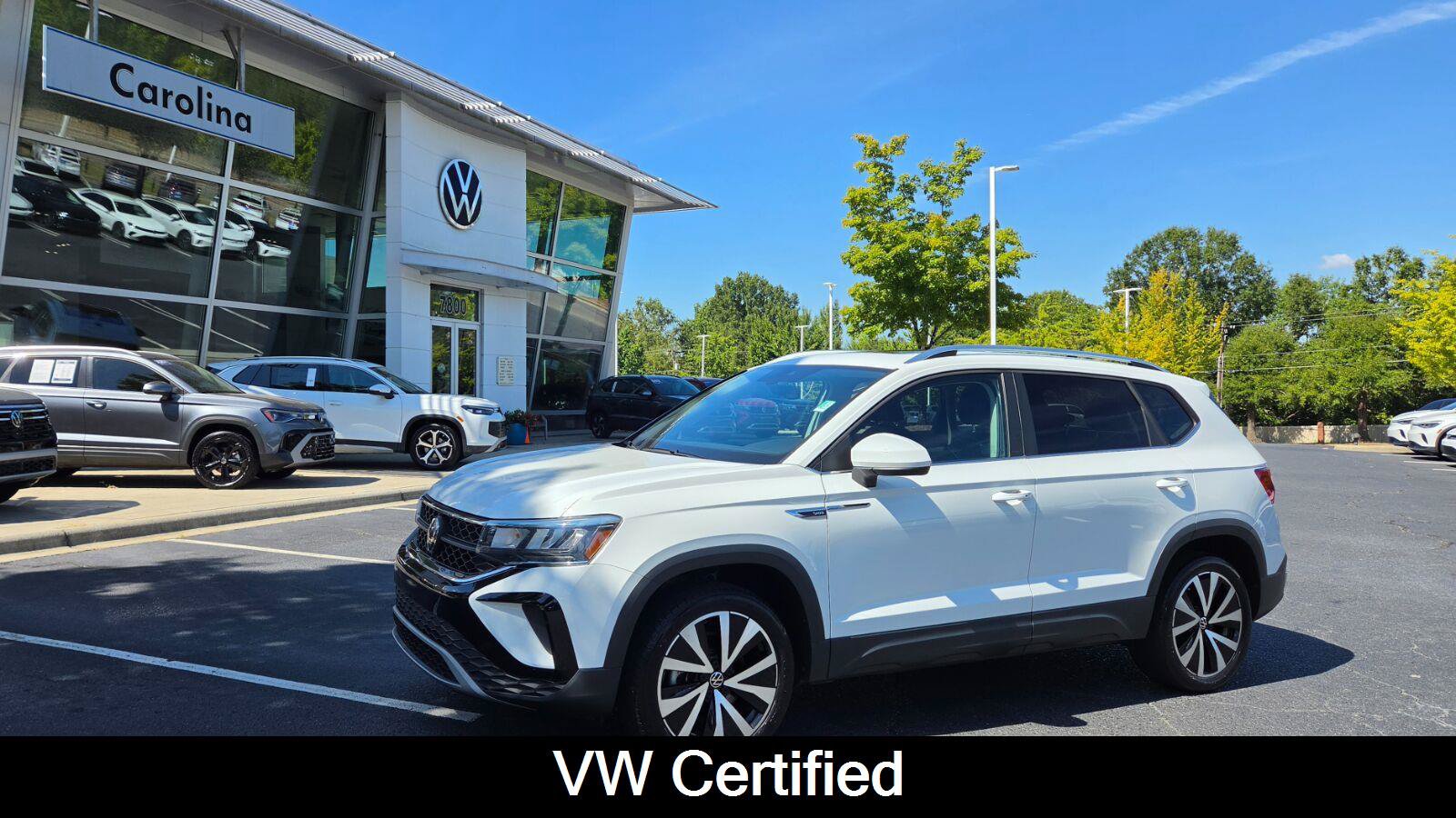 Certified 2023 Volkswagen Taos SE w/ Panoramic Sunroof Package FWD image 1