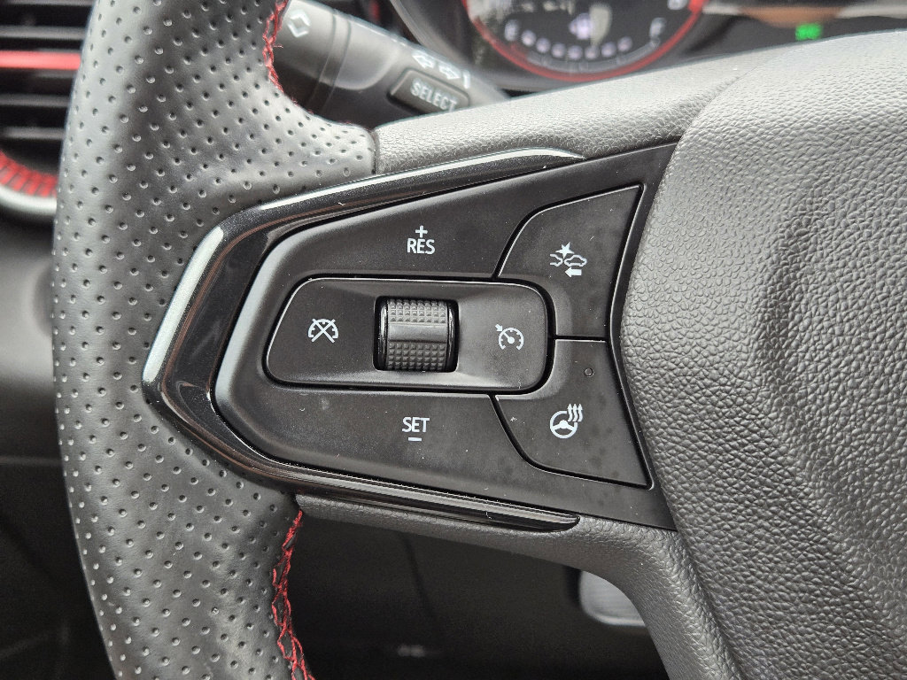 Used 2024 Chevrolet Trax RS w/ Driver Confidence Package image 27