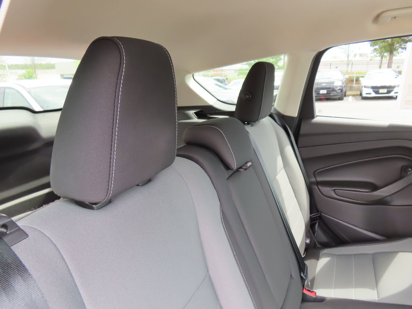 Used 2016 Ford Escape SE w/ Equipment Group 201A image 28