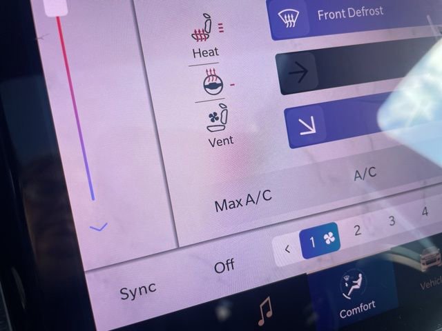 Used 2024 Jeep Grand Cherokee L Limited w/ Luxury Tech Group II image 25