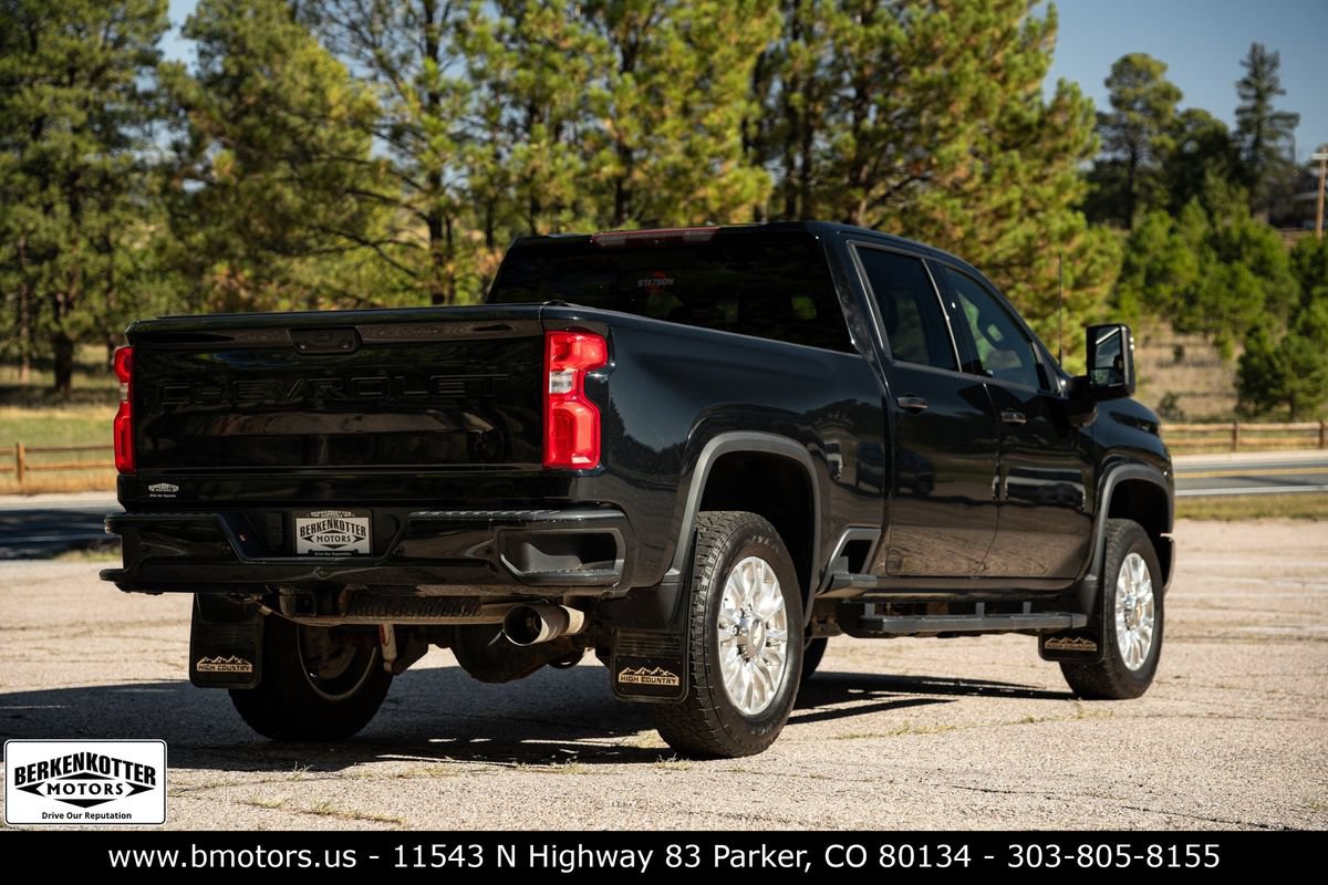 Used 2021 Chevrolet Silverado 3500 High Country w/ Z71 Off-Road Package AWD/4WD image 3