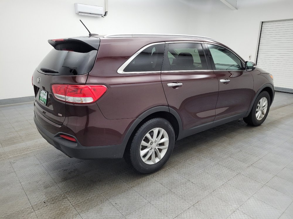 Used 2016 Kia Sorento LX image 10