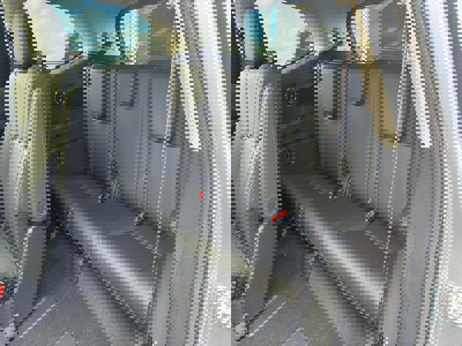 New 2025 Subaru Ascent Limited image 38