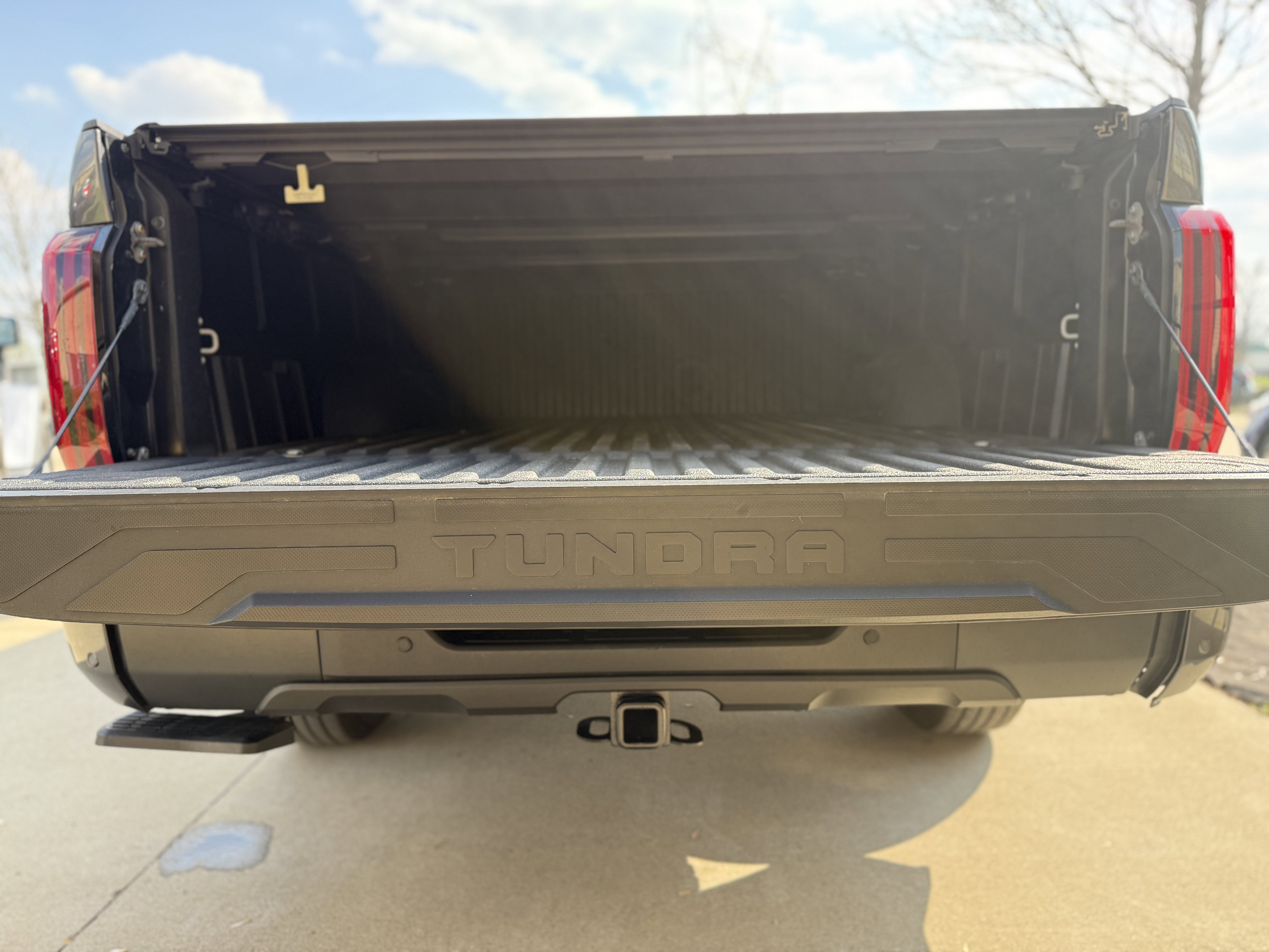 Used 2024 Toyota Tundra SR5 w/ SR5 Premium Package image 24