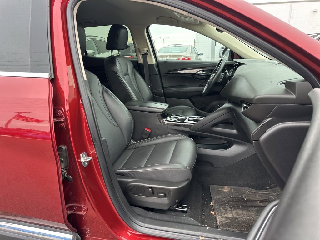 Used 2023 Buick Envision Essence image 25