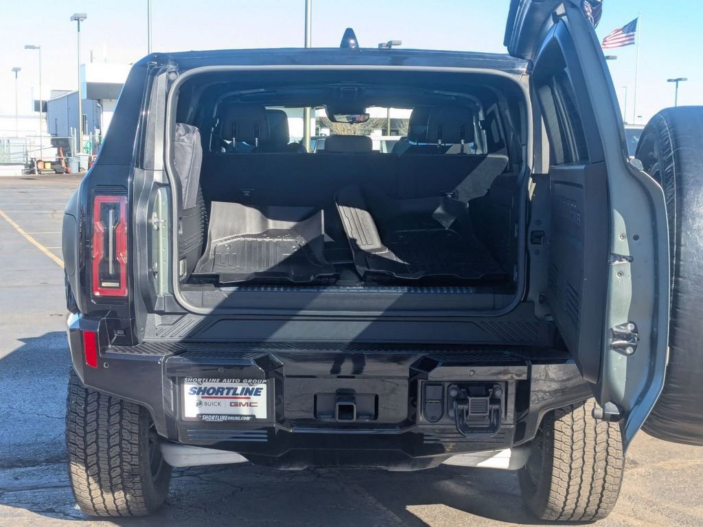 Used 2024 GMC Hummer EV 3X image 37