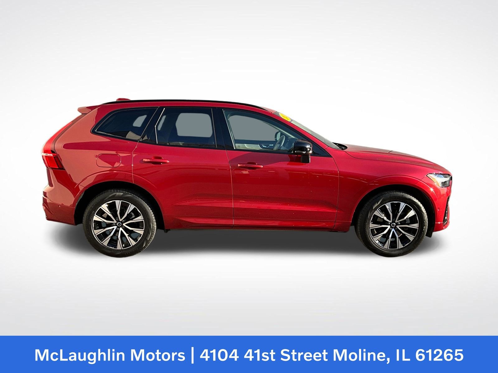 Certified 2023 Volvo XC60 B5 Plus AWD/4WD image 21
