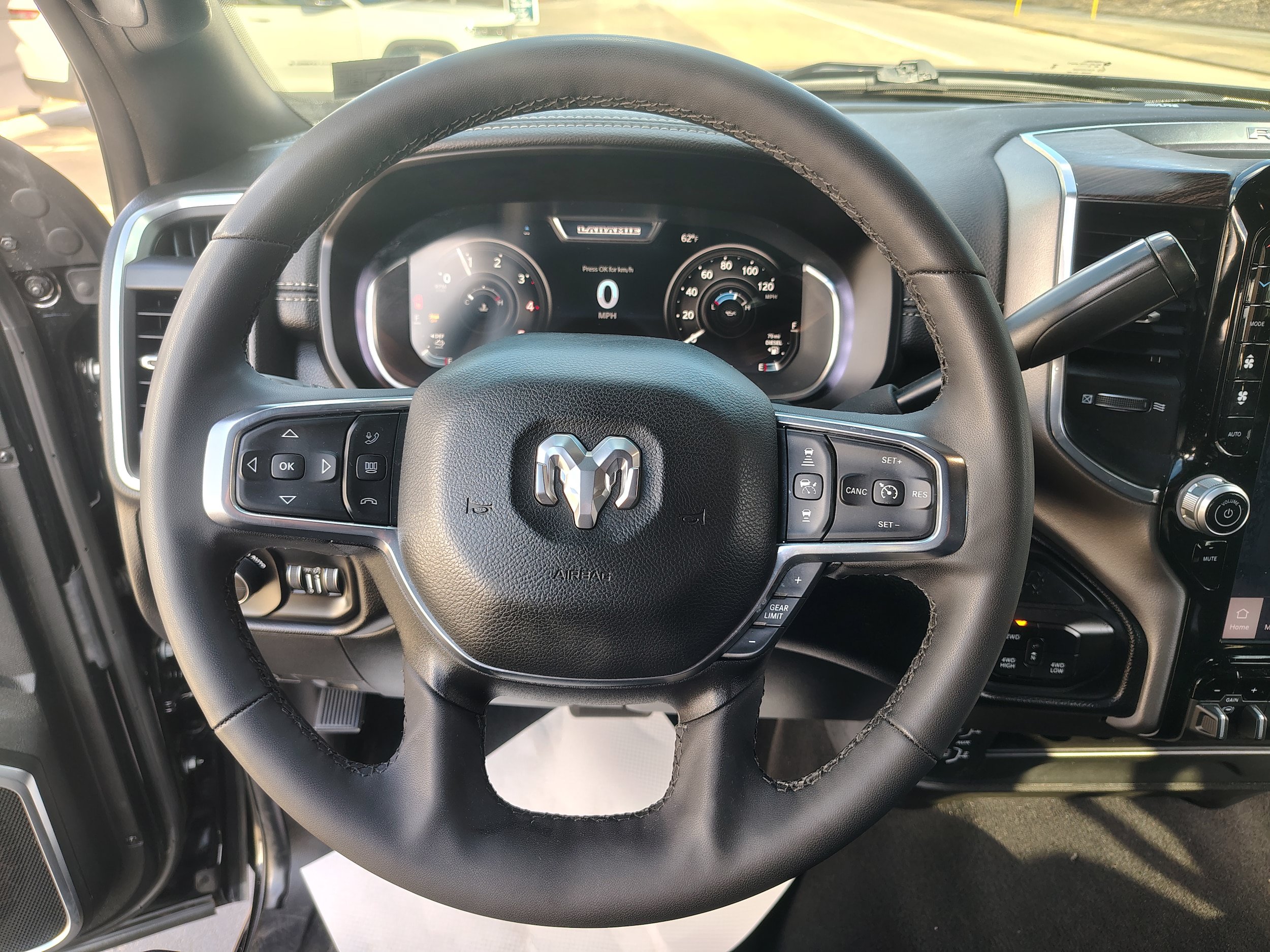 Certified 2026 RAM 2500 Laramie AWD/4WD image 30