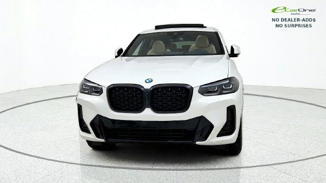 Used 2025 BMW X4 xDrive30i AWD/4WD image 2