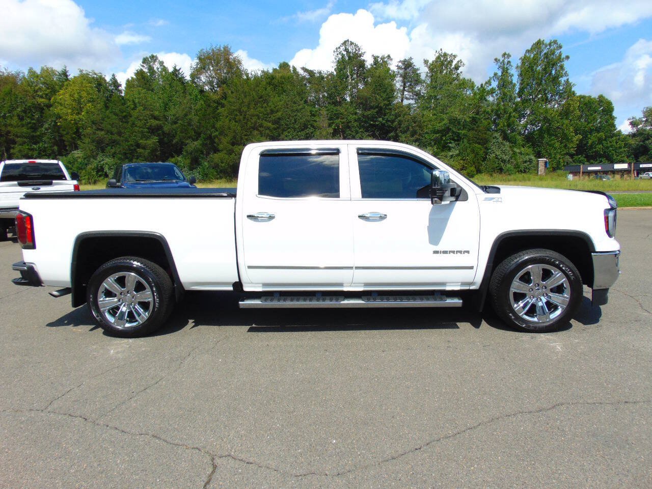 Used 2018 GMC Sierra 1500 SLT AWD/4WD image 41