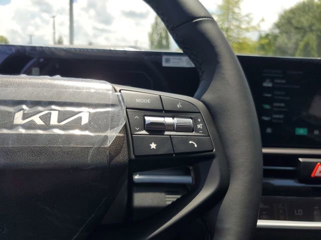 New 2026 Kia Sportage SX FWD image 16