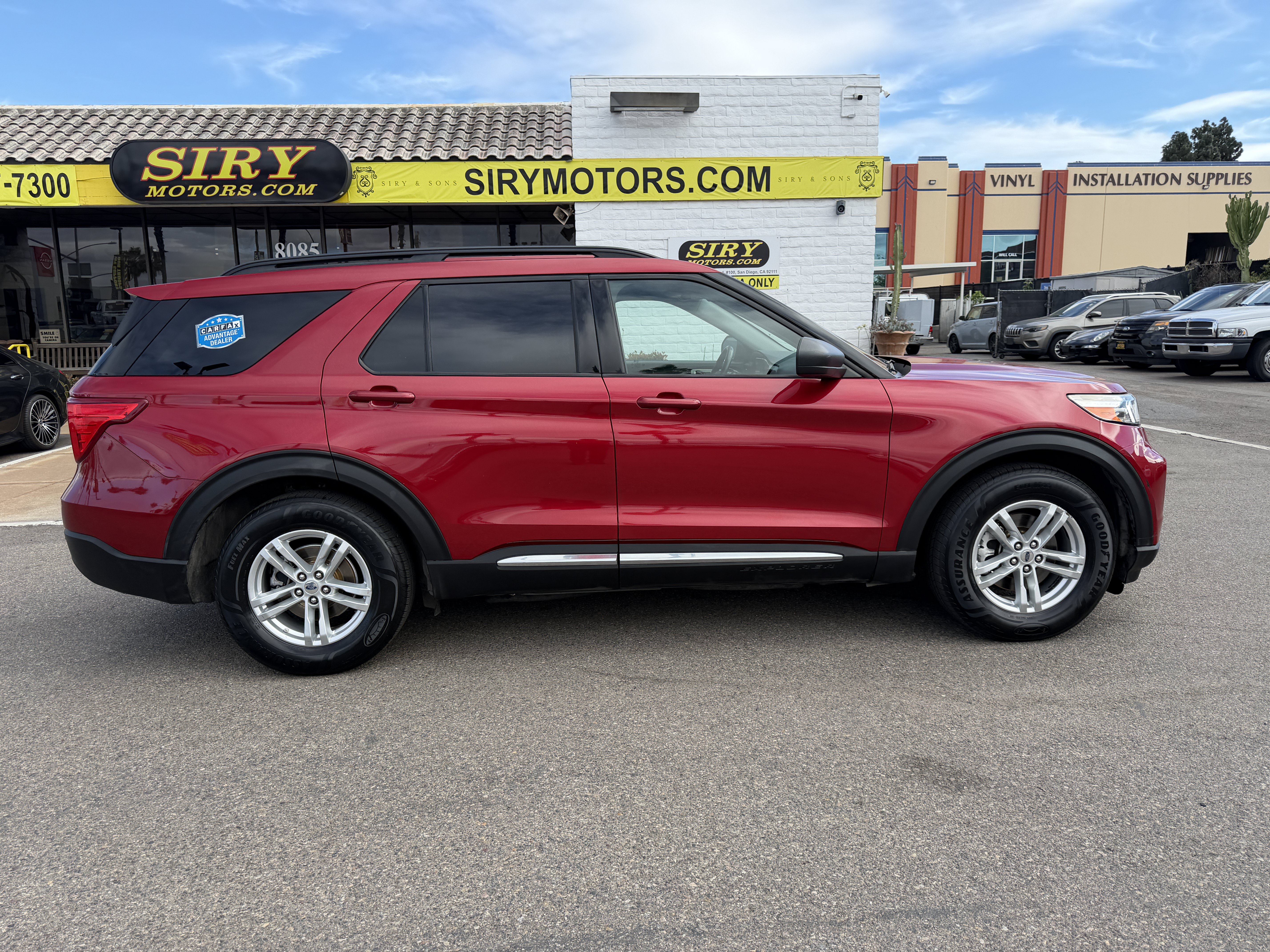 Used 2020 Ford Explorer XLT RWD image 2