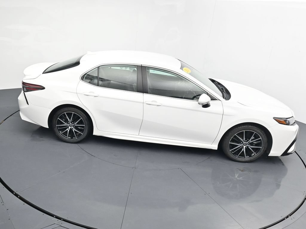 Used 2024 Toyota Camry SE FWD image 28