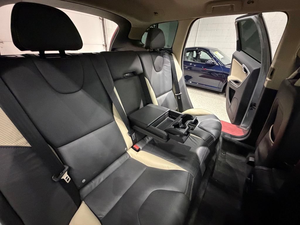 Used 2012 Volvo XC60 T6 AWD/4WD image 26