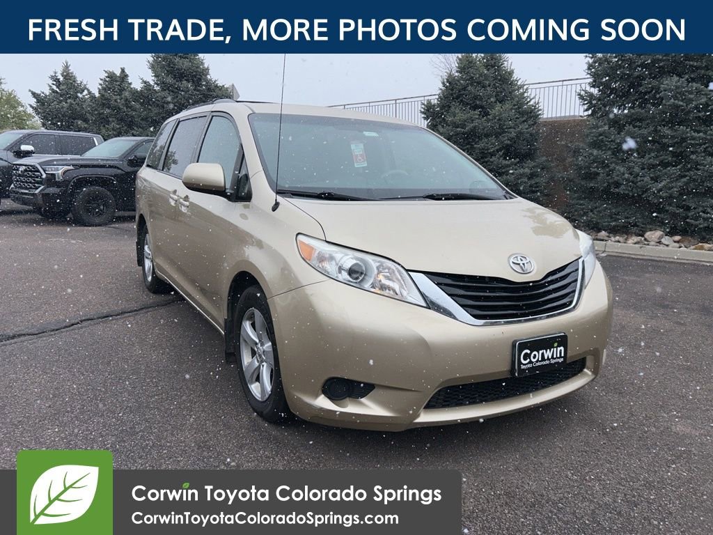 Used 2011 Toyota Sienna LE w/ Towing Pkg FWD image 1