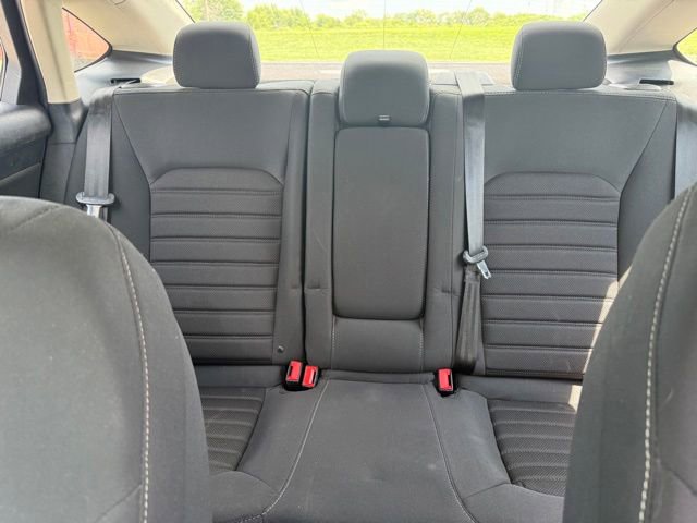 Used 2020 Ford Fusion SE FWD image 16