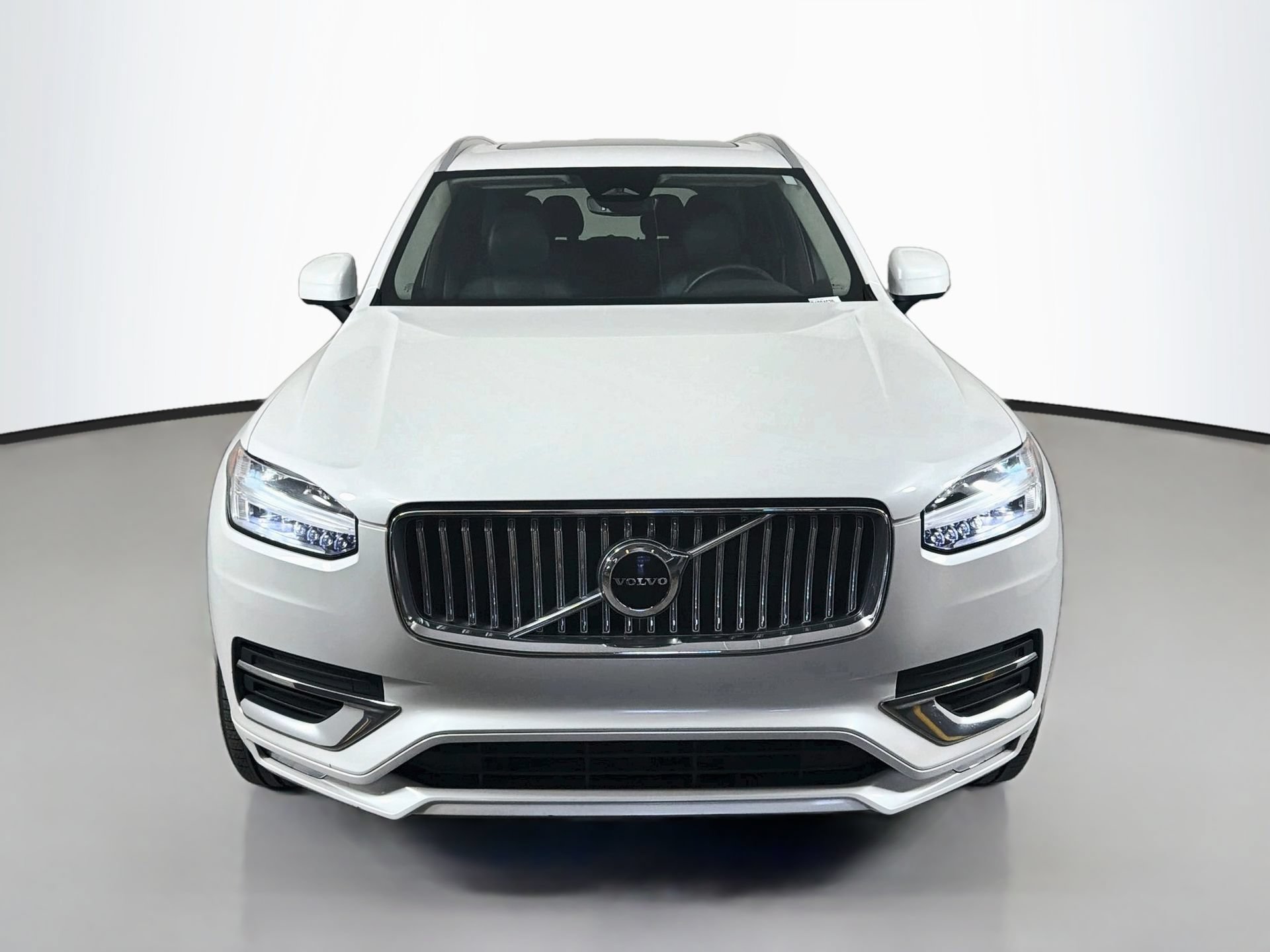Certified 2024 Volvo XC90 B5 Core AWD/4WD image 2
