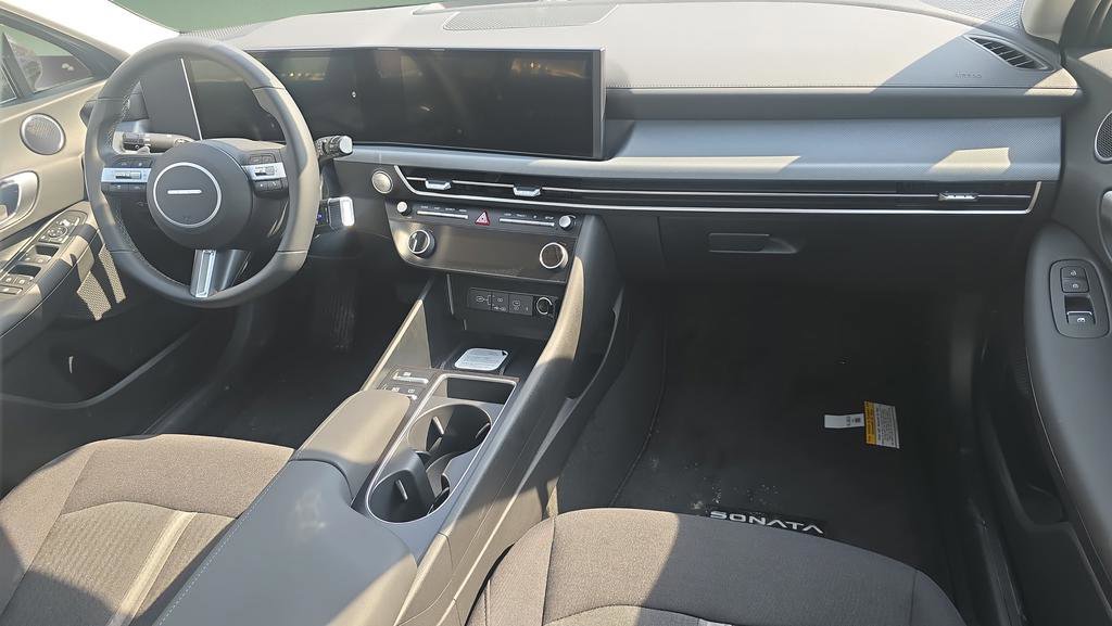 New 2026 Hyundai Sonata SEL FWD image 11