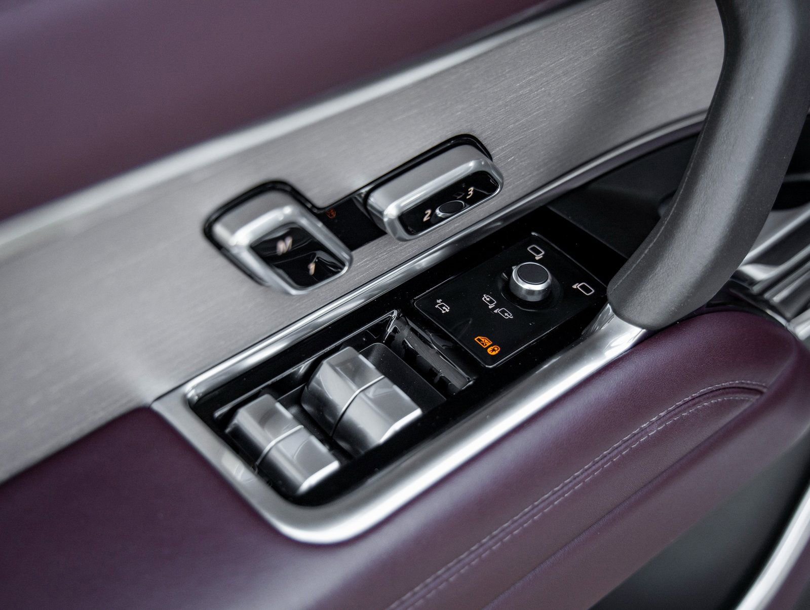 Used 2023 Land Rover Range Rover Autobiography image 17