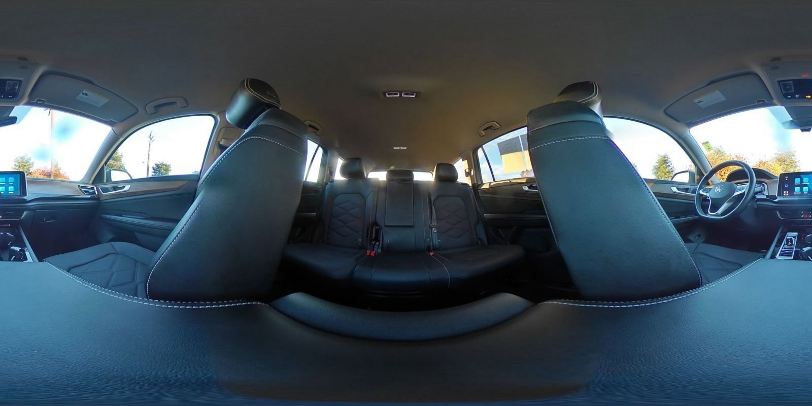 Used 2025 Volkswagen Atlas SE image 46