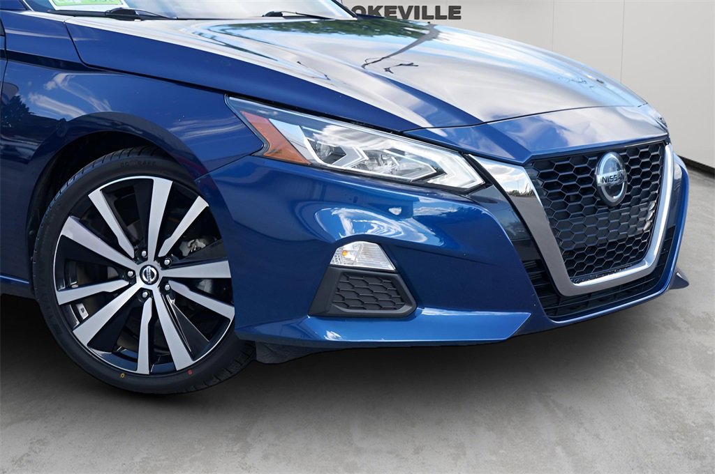 Used 2022 Nissan Altima 2.5 SR image 2