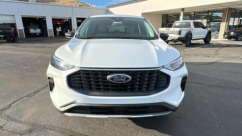 New 2026 Ford Escape Active w/ Tech Pack #1 AWD/4WD image 8