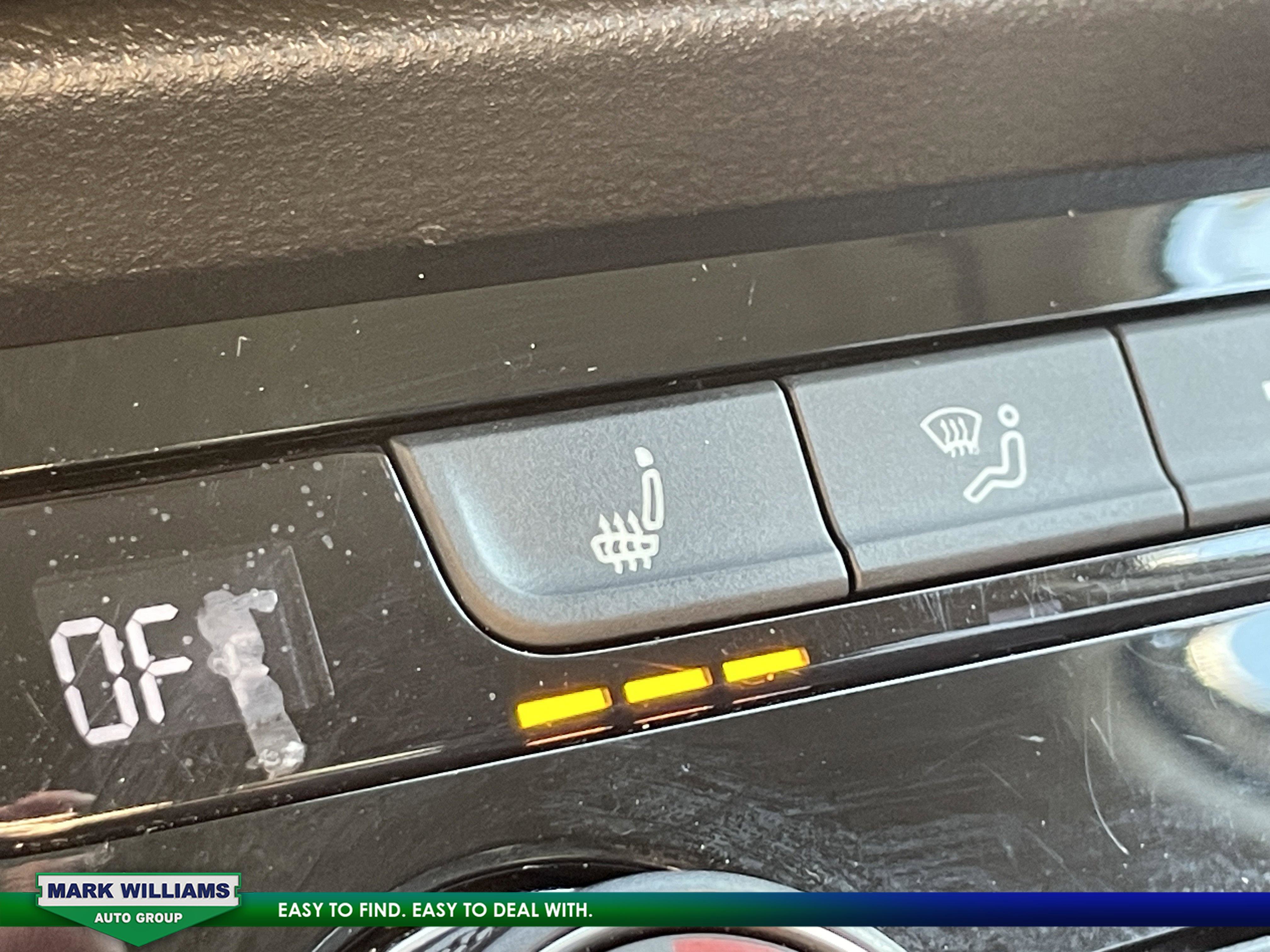 Used 2024 Volkswagen Taos SE image 32