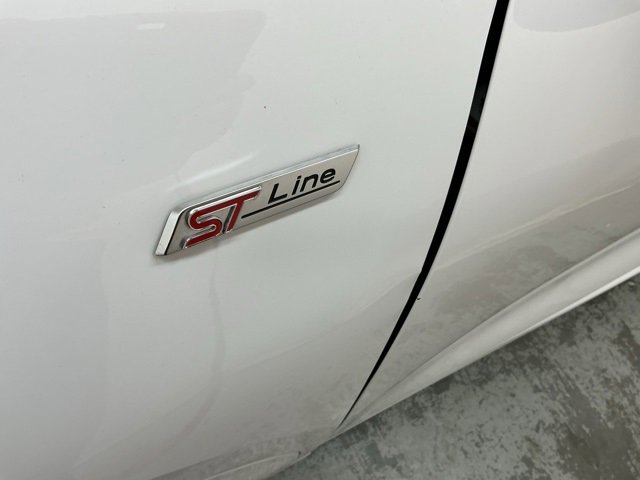 Used 2023 Ford Escape ST-Line w/ Equipment Group 301A image 8