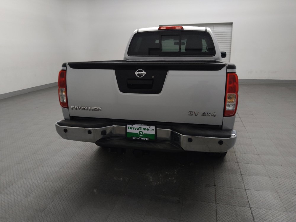 Used 2015 Nissan Frontier SV w/ SV Value Truck Package AWD/4WD image 7