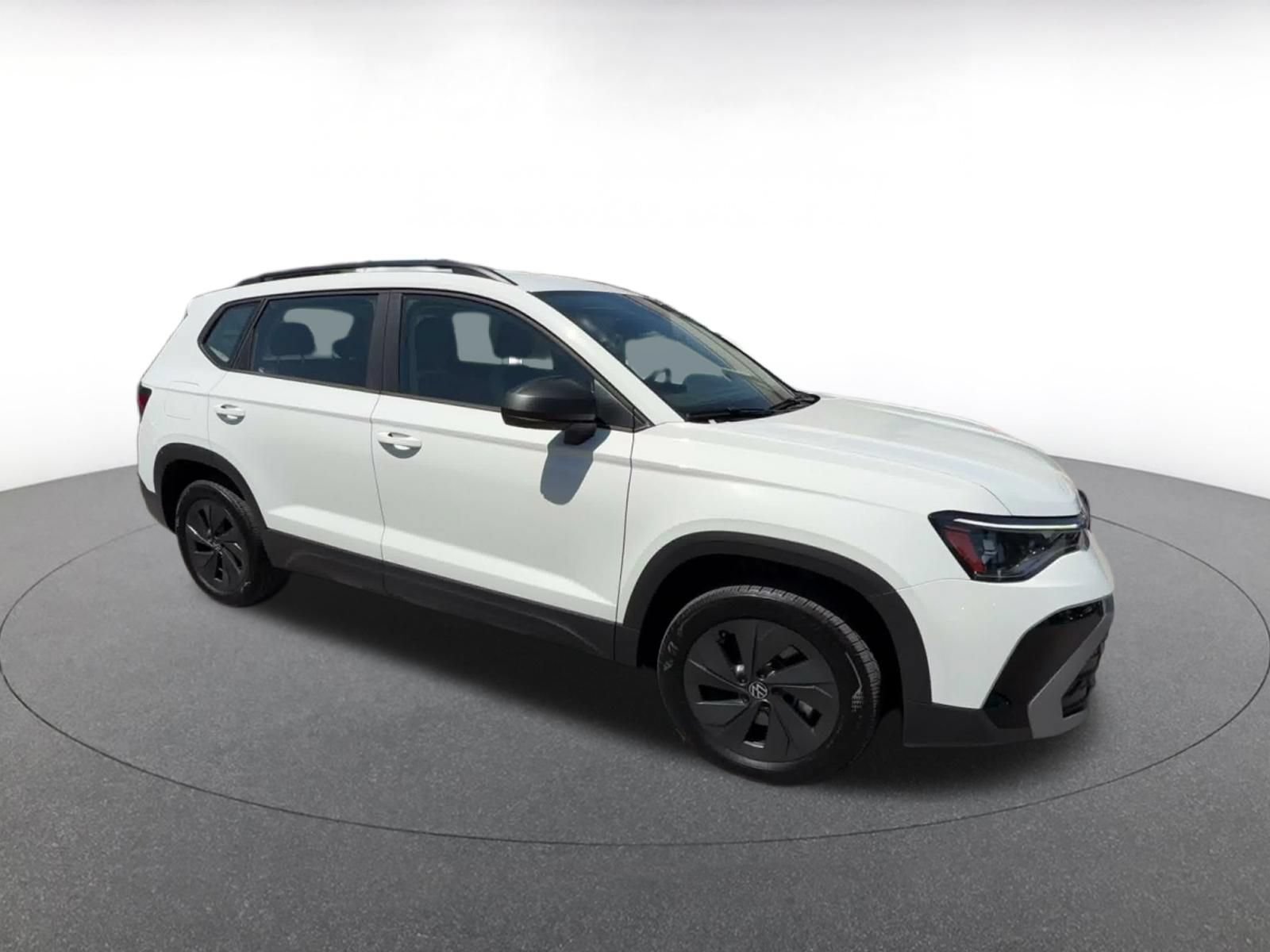 Used 2026 Volkswagen Taos S FWD image 2