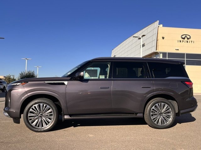 New 2026 INFINITI QX80 Luxe image 2
