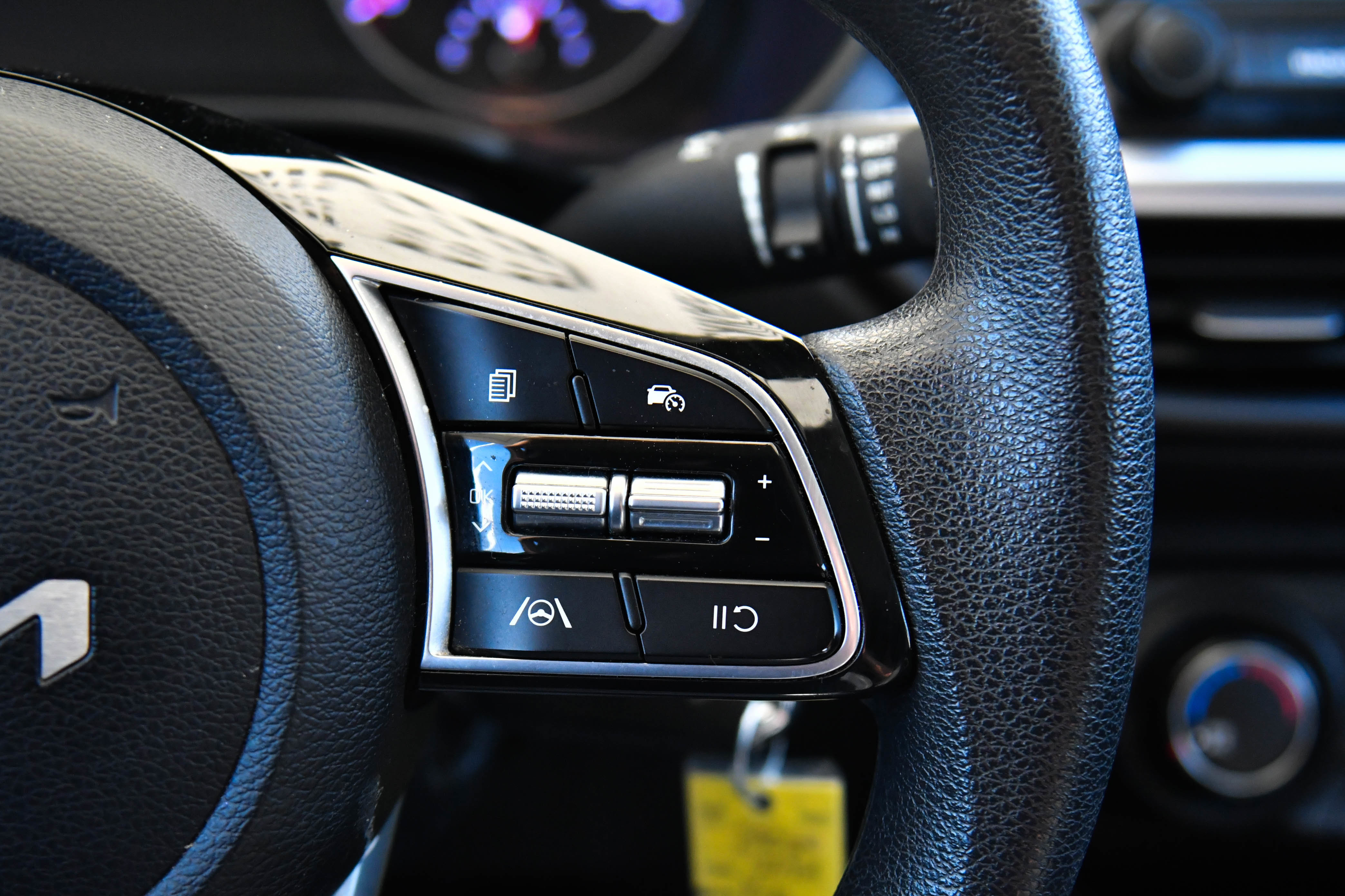 Used 2024 Kia Forte LXS w/ LXS Technology Package FWD image 25