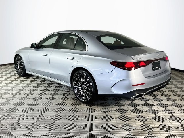 New 2027 Mercedes-Benz E 450 4MATIC Sedan image 5