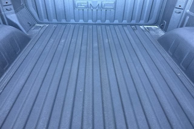 Used 2025 GMC Sierra 1500 SLT w/ SLT Premium Plus Package AWD/4WD image 17