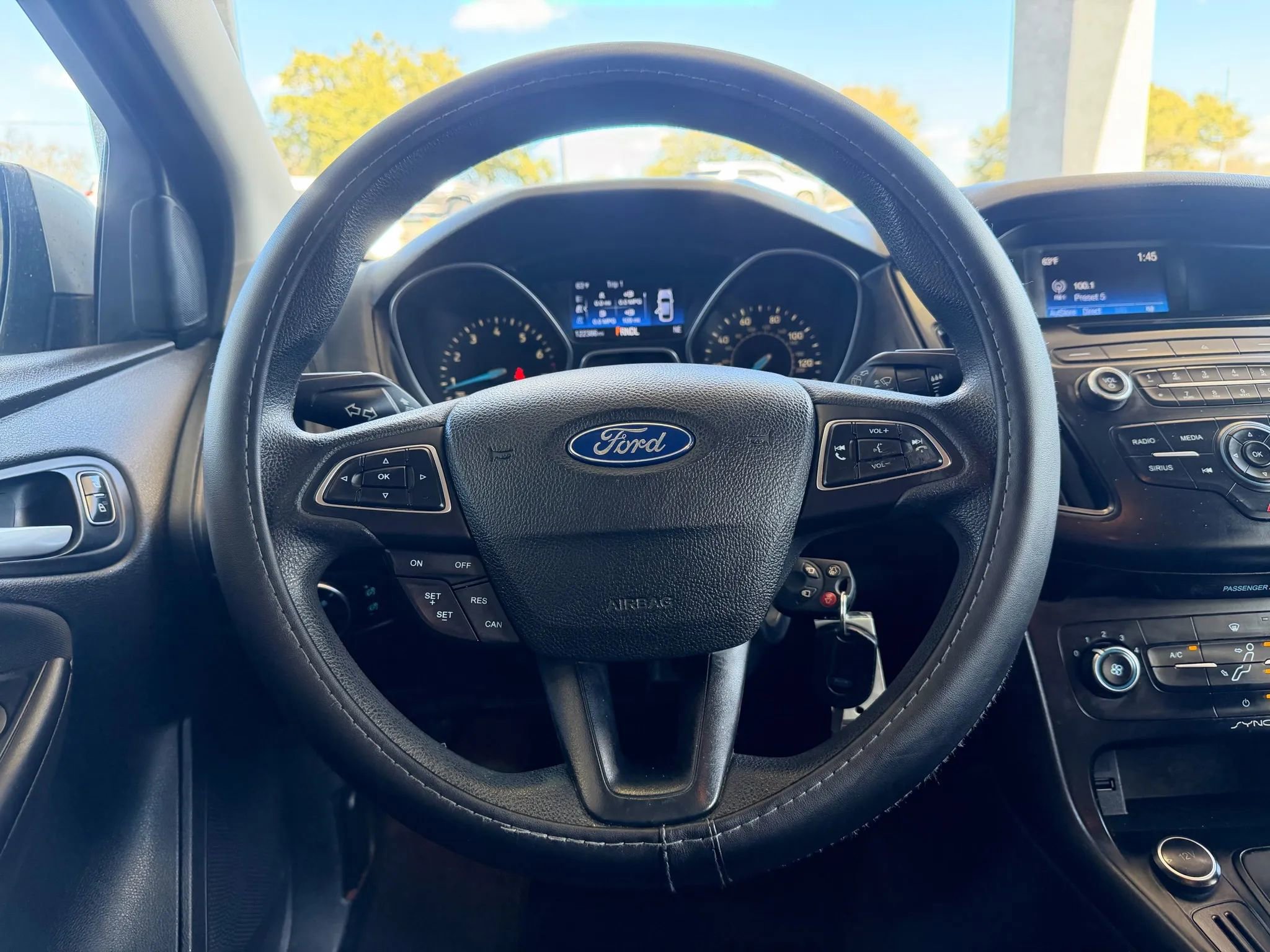 Used 2016 Ford Focus SE image 10