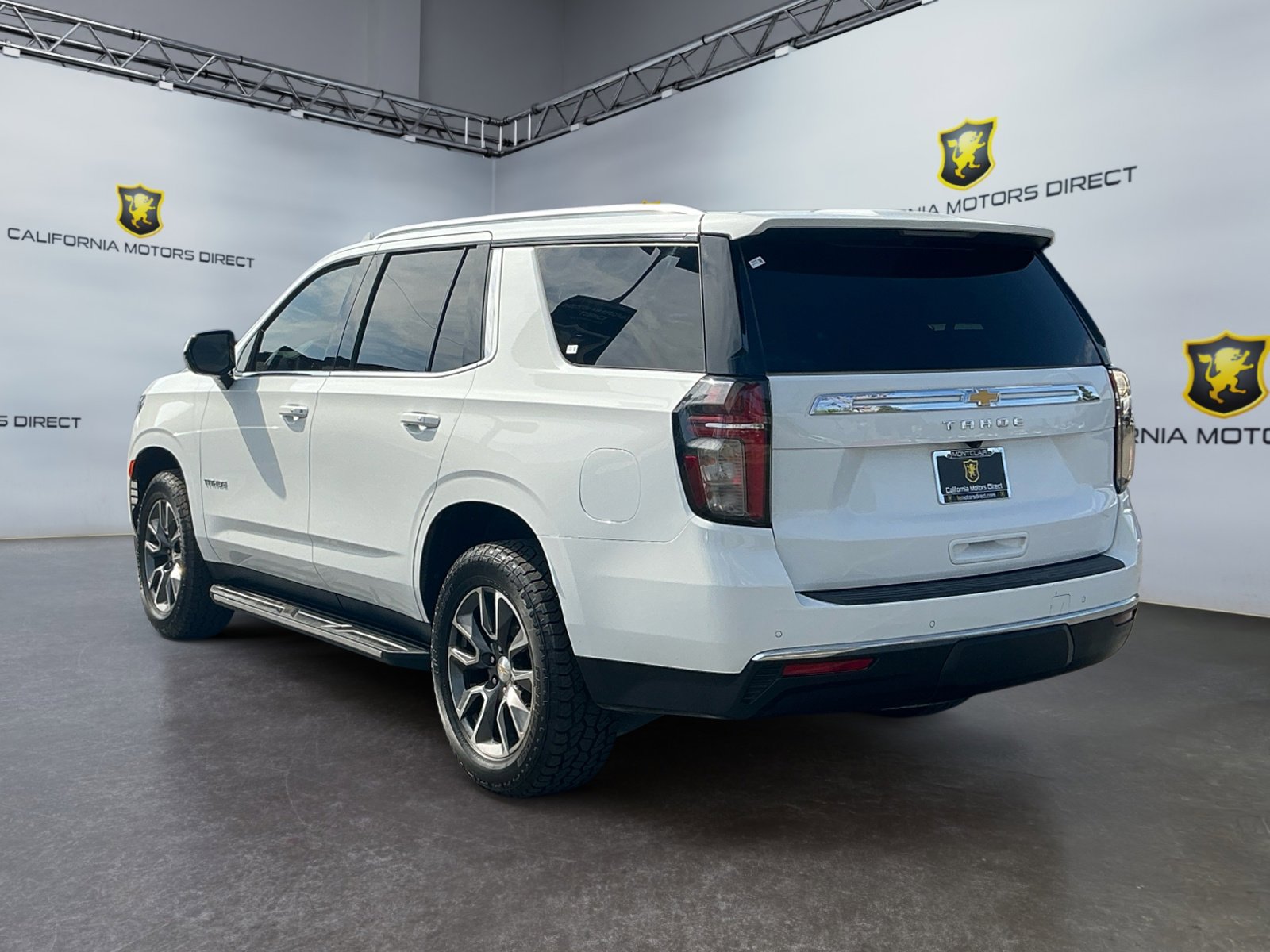 Used 2023 Chevrolet Tahoe LS image 3