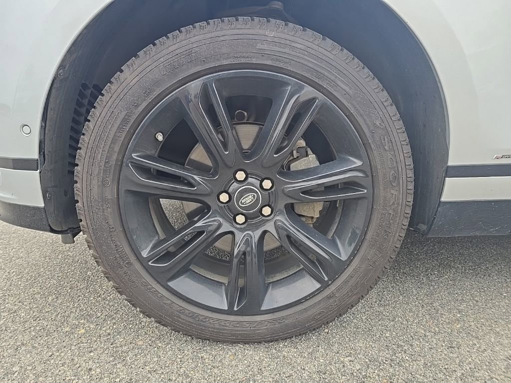 Used 2019 Land Rover Range Rover Velar R-Dynamic SE AWD/4WD image 9