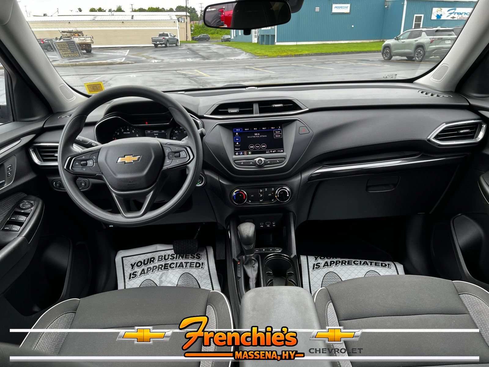 Used 2022 Chevrolet TrailBlazer LT AWD/4WD image 8