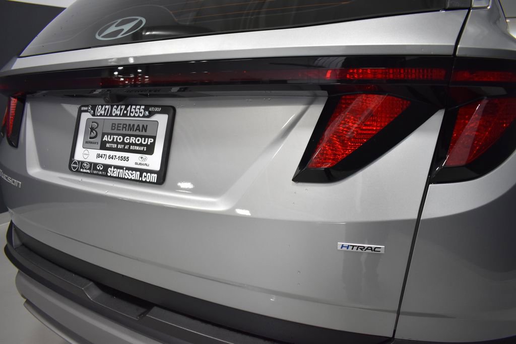 Used 2025 Hyundai Tucson SE image 12