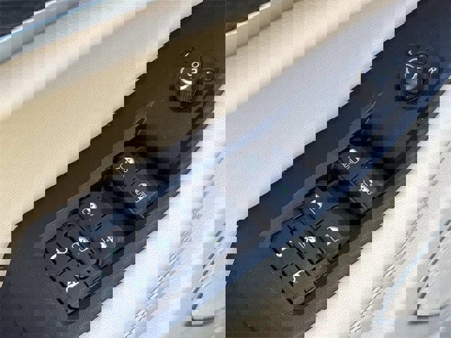 Used 2021 Jeep Grand Cherokee L Limited image 28