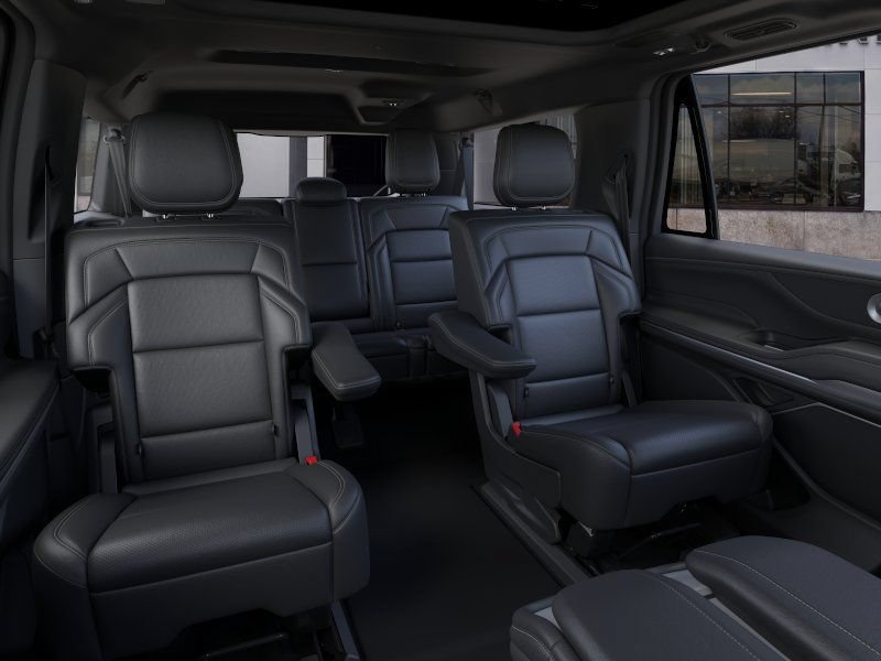New 2025 Lincoln Navigator L Reserve w/ Jet Appearance Package AWD/4WD image 11