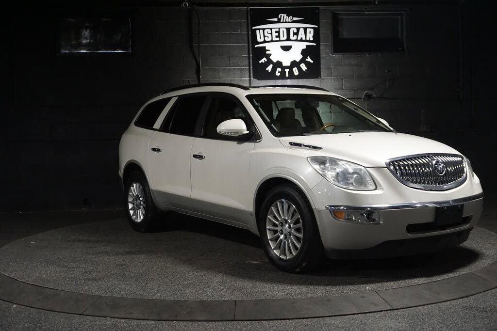 Used 2009 Buick Enclave CXL w/ Entertainment Package #2 image 7