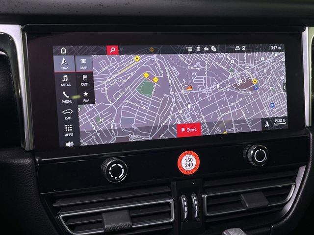 Certified 2026 Porsche Macan AWD/4WD image 29